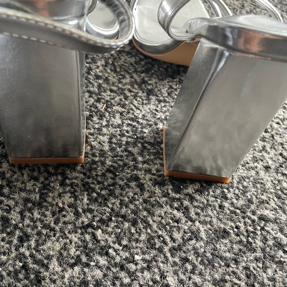 Elegant Silver Block Heel Sandals - Picture 10 of 16